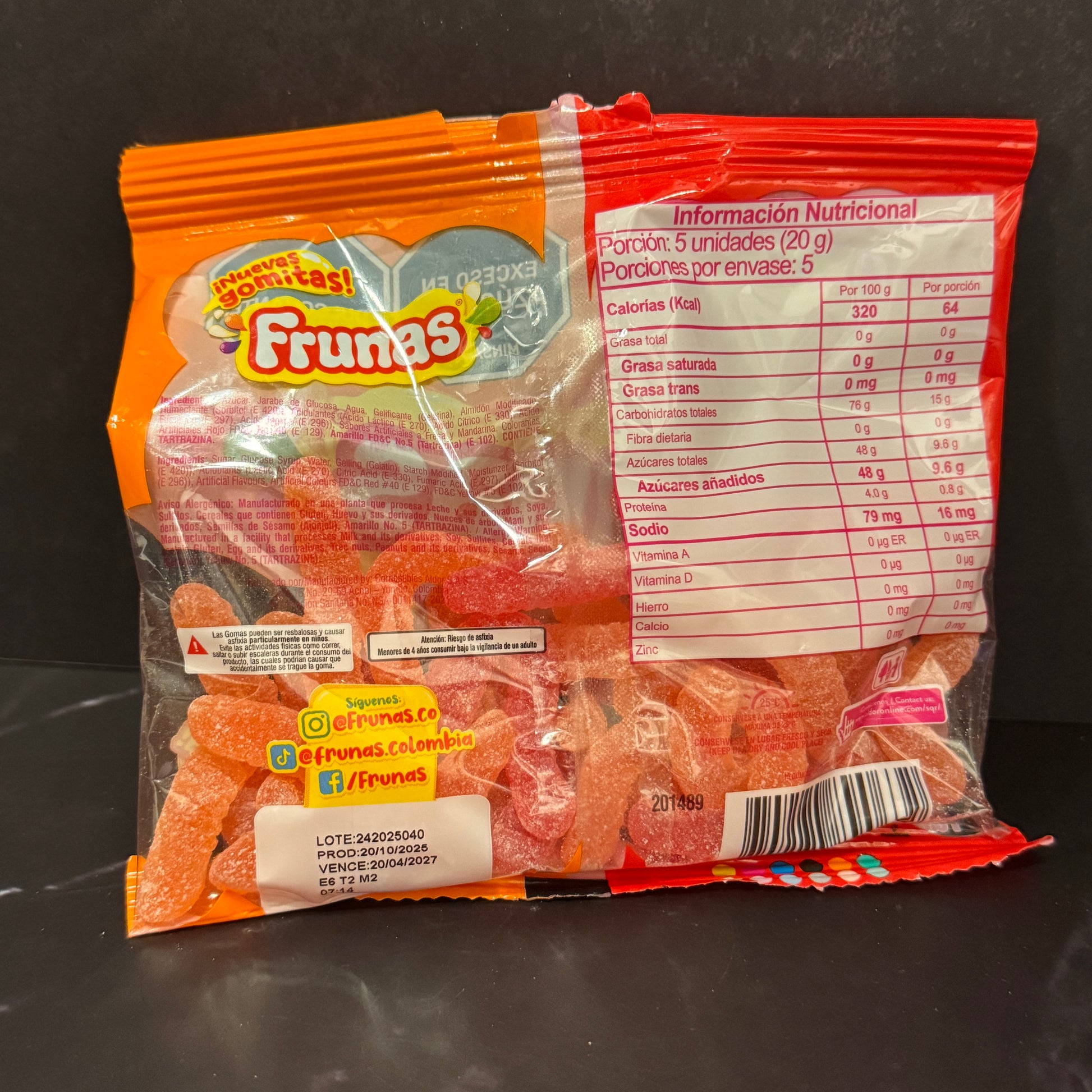 Frunas Gusanos Fresa Mandarina gomitas colombianas 100g, producto importado de Colombia disponible en Melomanda