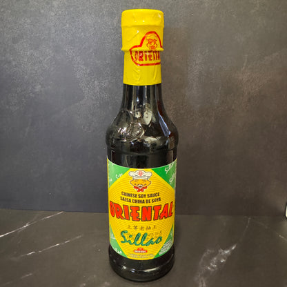 Sillao Oriental Chinese Soy Sauce Salsa China de Soya 13.5 oz botella de vidrio peruana, producto importado de Perú disponible en Melomanda